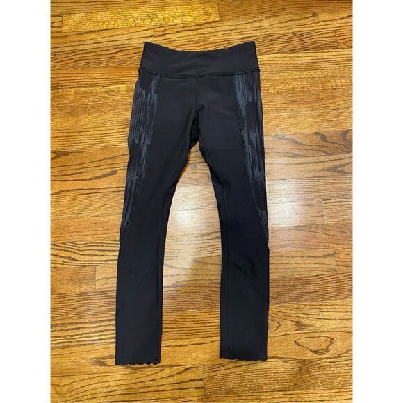 Lululemon leggings size 4 - Picture 1 of 6